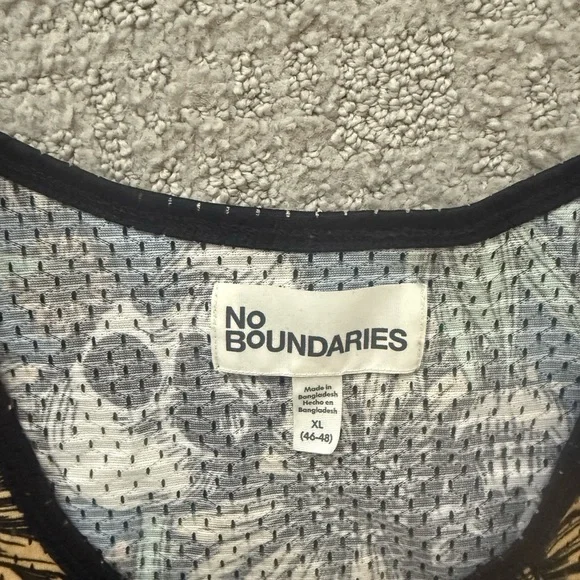 No Boundaries Skull Floral Tank Top Mens Graphic Sleeveless Shirt XL Fit - Picture 3 of 4